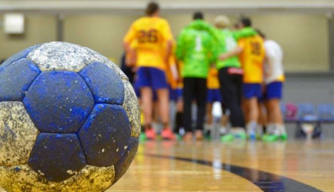 Handbal / 12 jucători de la o echipă de Liga Naţională, infectaţi cu virusul Covid-19! - handbal3-1601377528.jpg