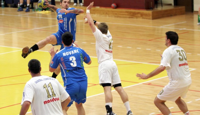 Handbal / HCM Constanța s-a calificat în finala Cupei României - handbalbaietihcm15-1337790773.jpg