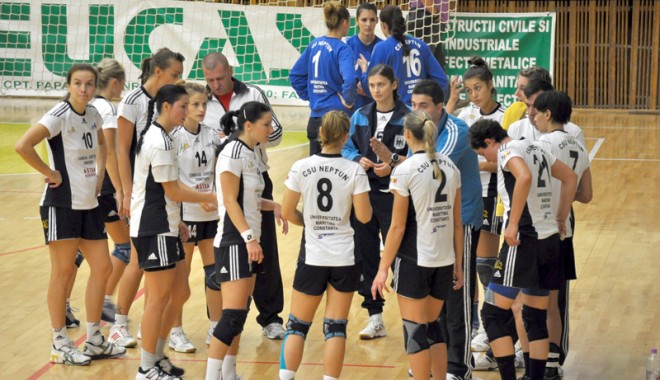 CSU Neptun debutează în Divizia A cu Unirea Slobozia - handbalcsneptundunareabraila1913-1345244732.jpg