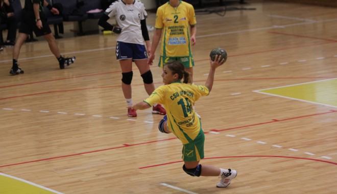 CSU Neptun joacă, astăzi, derby-ul turului cu HM Buzău - handbalcsuneptun-1352929825.jpg