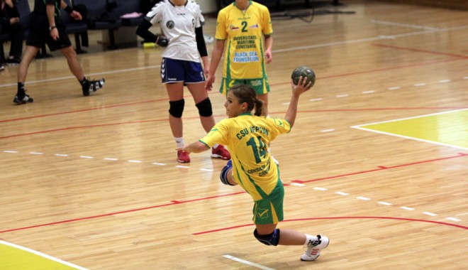 CSU Neptun joacă un meci de pregătire cu CSS 1 Constanța - handbalcsuneptun-1377705020.jpg