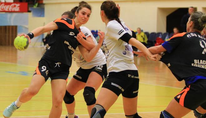 Handbal feminin / CSU Neptun , învinsă în finala mică a Cupei României - handbalcsuneptuncsmcraiova3-1430053631.jpg