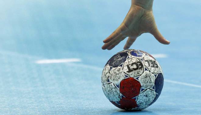 Handbal feminin: Muntenegru a învins vicecampioana mondială, în meciul debut de la EURO 2014 - handbaleuro2014-1418114437.jpg