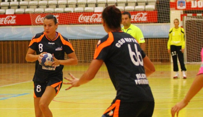 Liga Națională handbal feminin. Meci dificil pentru CSU Neptun - handbalfeminin-1410420509.jpg