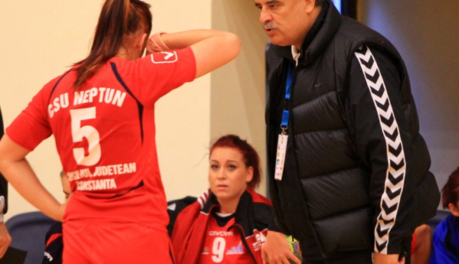 CSU Neptun pierde puncte prețioase cu Cetate Deva - handbalfete-1384714087.jpg