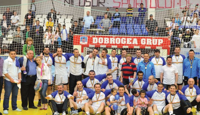 HCM Constanța, victorie lejeră la Cluj-Napoca - handbalhcm-1348254561.jpg