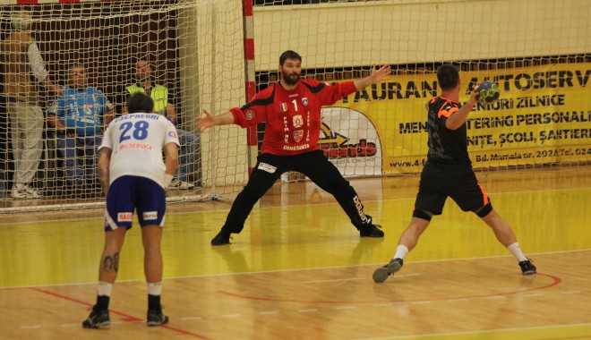 HCM Constanța, victorie la început de retur - handbalhcm1-1359964315.jpg