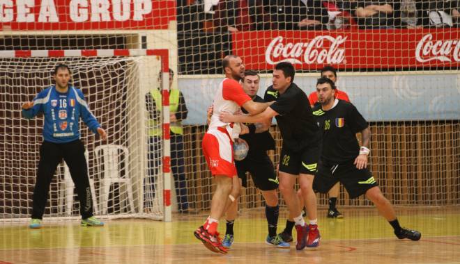HCM, înfrântă pe teren propriu de Dinamo - handbalhcm2-1418154694.jpg