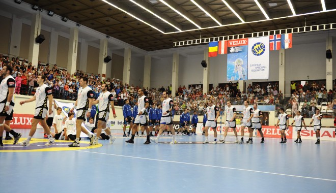Handbal - Liga Campionilor / HCM Constanța a fost învinsă de THW Kiel, scor 35-14 - handbalhcm2222-1350031525.jpg