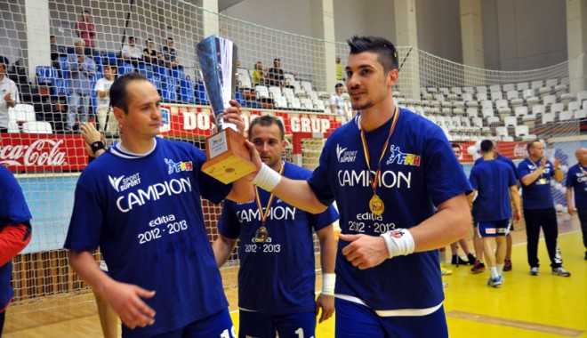 HCM Constanța aduce pe litoral Cupa României - handbalhcm35-1368980770.jpg