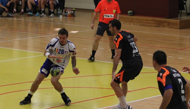HCM Constanța începe returul la București - handbalhcm37-1359661980.jpg
