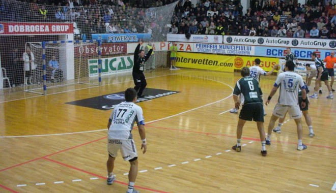 Handbal masculin / Univ. Cluj - HCM Constanța, 17-31 - handbalhcmconstanta1347310966-1348232479.jpg