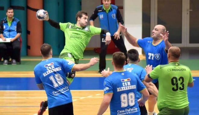 Handbaliștii de la CS Medgidia îmbină utilul cu plăcutul - handbalistii-1586193417.jpg