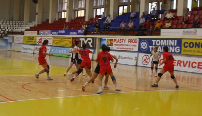CSU Neptun calcă totul în picioare: 27-19 cu ACS Sf. Gheorghe - handbalneptun-1348770083.jpg