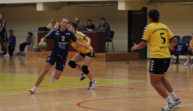 CSU Neptun țintește victoria cu Spartac București - handbalneptun-1349895746.jpg