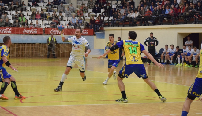 Doar egal pentru HC Dobrogea Sud, în deplasare cu Poli Timișoara - handbalon-1480840933.jpg