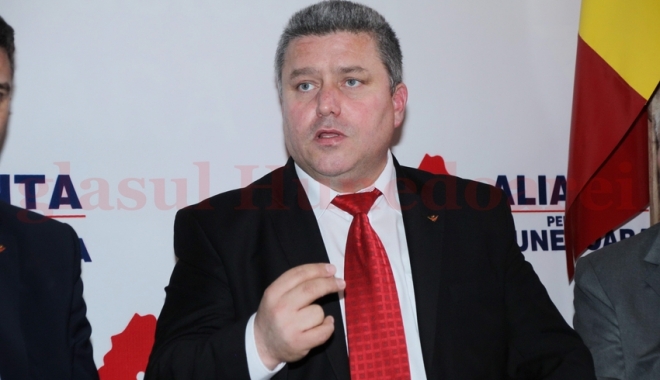 Vochițoiu: UNPR contestă desființarea grupului de la Senat - haralambievochitoiu5756watermark-1467110622.jpg