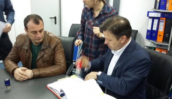 Primarul Viorel Ionescu: 