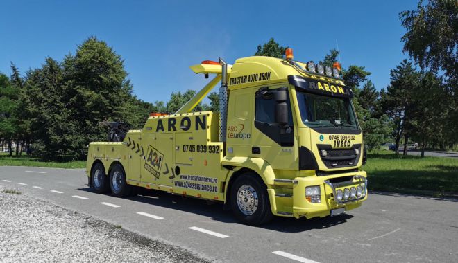 Primăria Hârşova montează indicatoare pentru interzicerea opririi vehiculelor de mare tonaj - harsovaindicatoare-1674989127.jpg