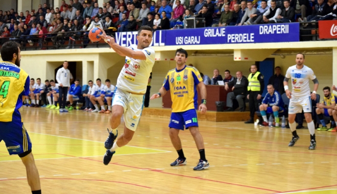 Au pierdut fotoliul de lider! HC Dobrogea Sud, remiză dramatică la Timișoara - hcdobrogea-1480859497.jpg