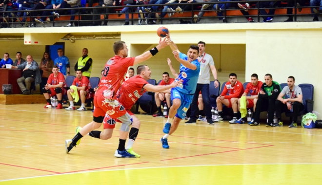 Pumnii strânși pentru HC Dobrogea Sud. Aduceți trofeul la Constanța! - hcdobrogea-1494603383.jpg