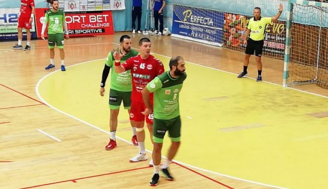 HCDS, tocată de arbitri în euro-duelul cu Csurgoi. Calificarea se joacă în Ungaria! - hcds-1570383372.jpg