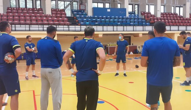 Handbaliștii de la HCDS s-au întors în Sala Sporturilor - hcds-1593700407.jpg