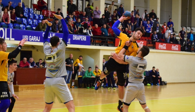 HC Farul joacă un meci capital, cu Politehnica Iași - hcfarul-1494603430.jpg