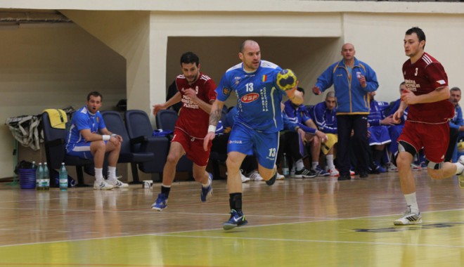 HCM Constanța, calificare la pas în semifinale - hcmcsmploiesti1-1337715976.jpg