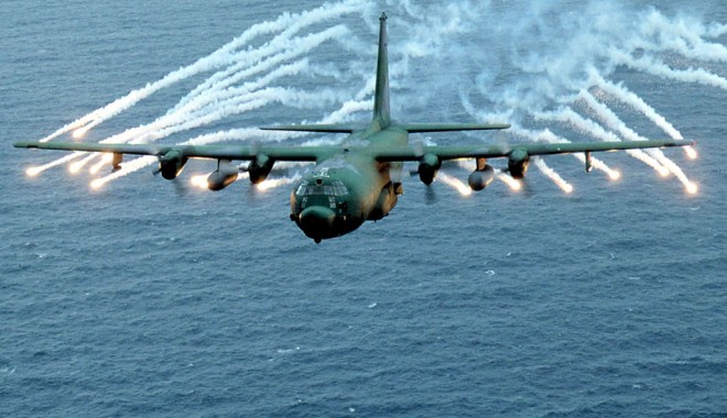 US Air Force l-a informat pe un pilot ateu că fie depune un jurământ religios, fie părăsește armata - hdmilitarywallpapers8-1410347256.jpg