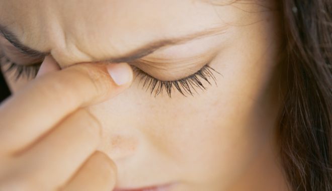 Adolescenta diagnosticată cu meningoencefalită a murit - headachefeature32izqy35jg1rcbmcd-1517677593.jpg