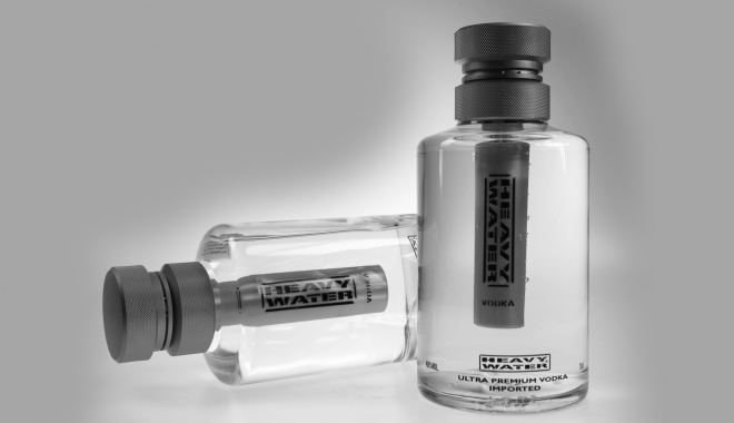 SUA achiziționează de la Iran 32 de tone de apă grea - heavywatervodka-1461345907.jpg