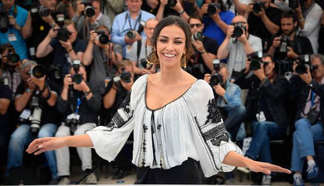 Mădălina Ghenea, gest impresionant la Cannes! - hepta20338466e81e11136-1432123107.jpg