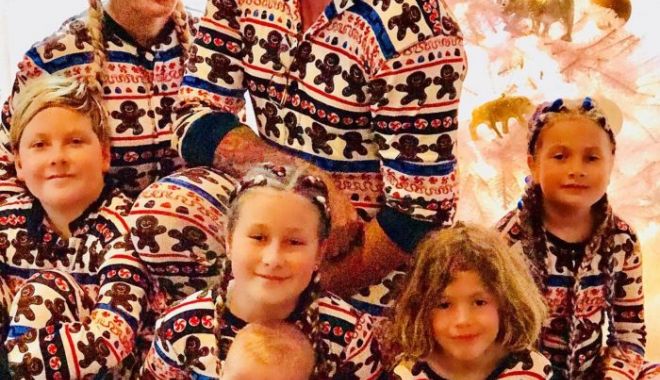 Tori Spelling, criticată că are niște copii grași și neîngrijiți! Ce reacție a avut actrița - hepta3308315e1536313479675-1536649592.jpg