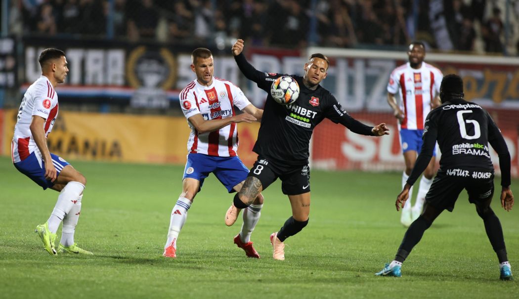 Hermannstadt învinge la Galaţi şi trece pe primul loc în play-out - hermannstadt-otelul-1746450625.jpg