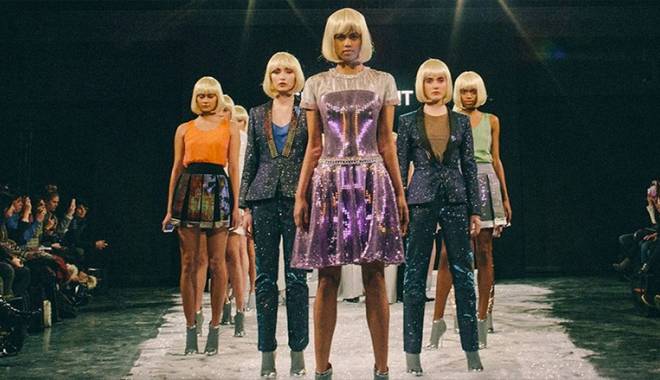 High-tech fashion: mesajele de pe Twitter afișate direct pe haine - hightechfashion1-1434458231.jpg