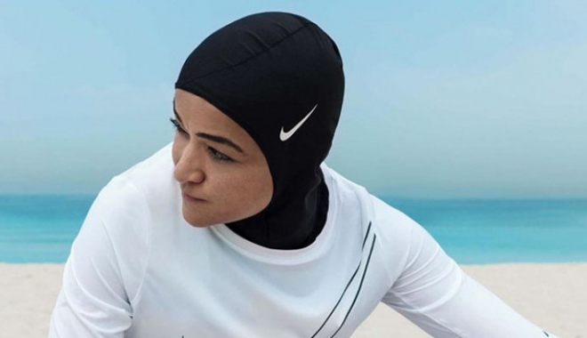 Brandul Nike lansează în premieră o colecție dedicată musulmanilor - hijab317558900-1488982836.jpg