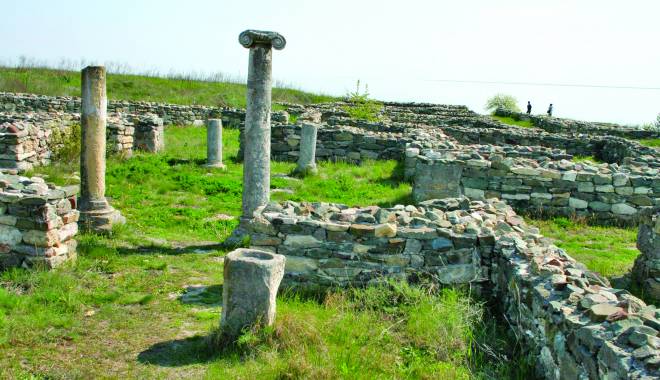 Cetatea Histria, cea mai veche așezare urbană din România - histria-1441027189.jpg