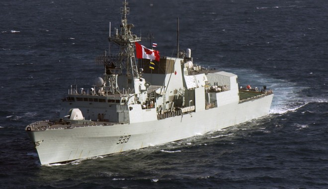 Navă de război canadiană, în Marea Neagră - hmcstorontoffh3333-1409932755.jpg