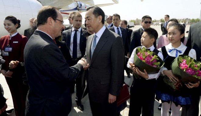 François Hollande efectuează o vizită de stat de două zile, în China - hollande-1366902958.jpg