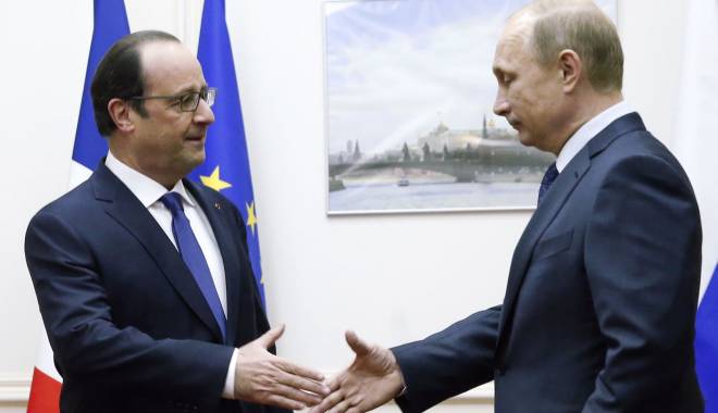 Putin ordonă navelor ruse din Mediterana să 'coopereze cu aliații' francezi - hollande-1447782633.jpg