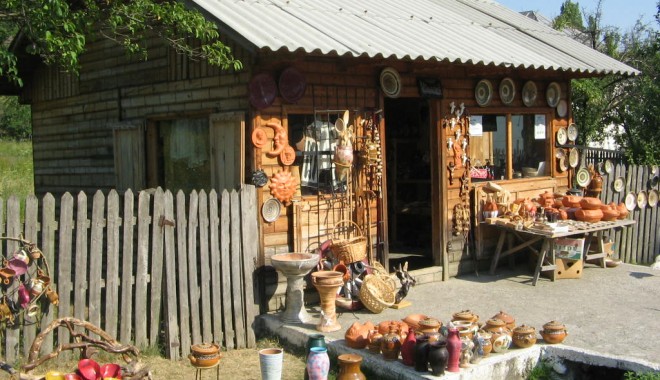 Ceramica de Horezu, acceptată în patrimoniul UNESCO - horezu-1338100467.jpg