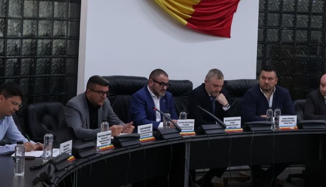 Numărul magazinelor online va scădea la jumătate - horia-1682513234.jpg