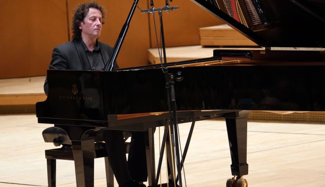 Horia Mihail aduce geniul lui Beethoven la Constanța - horiamihailaducesursacredidam-1593712190.jpg
