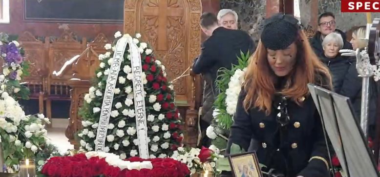 Ultimele aplauze pentru Horia Moculescu. Marele compozitor, înmormântat la Cimitirul Bellu Ortodox - horiamoculescuinmormantare1-1763295304.jpg