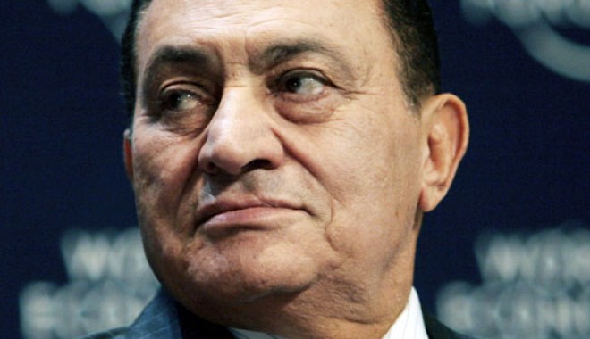 Hosni Mubarak și fiii săi au pledat nevinovați în fața tribunalului - hosnimubarak-1312387989.jpg