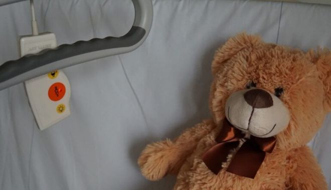 Un copil de 8 ani şi-a câştigat în instanţă dreptul la tratament medical pentru o boală rară