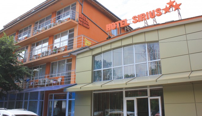 Te simți cu adevărat răsfățat, pe terasa hotelului Sirius - hotelsirius1-1408351138.jpg