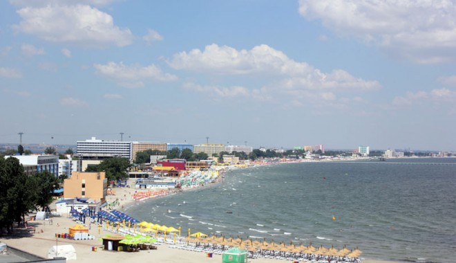 Zeci de hoteluri de pe litoral, scoase la vânzare - hotelurimamaia-1379254291.jpg