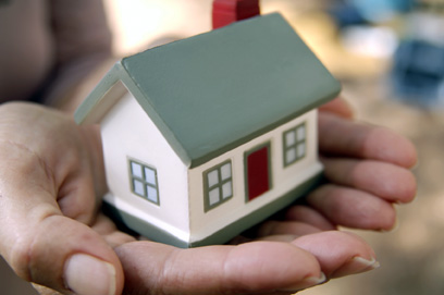 Te încumeți la un credit pentru casă? Află ce salariu trebuie să ai și ce rată plătești - house-1327240559.jpg